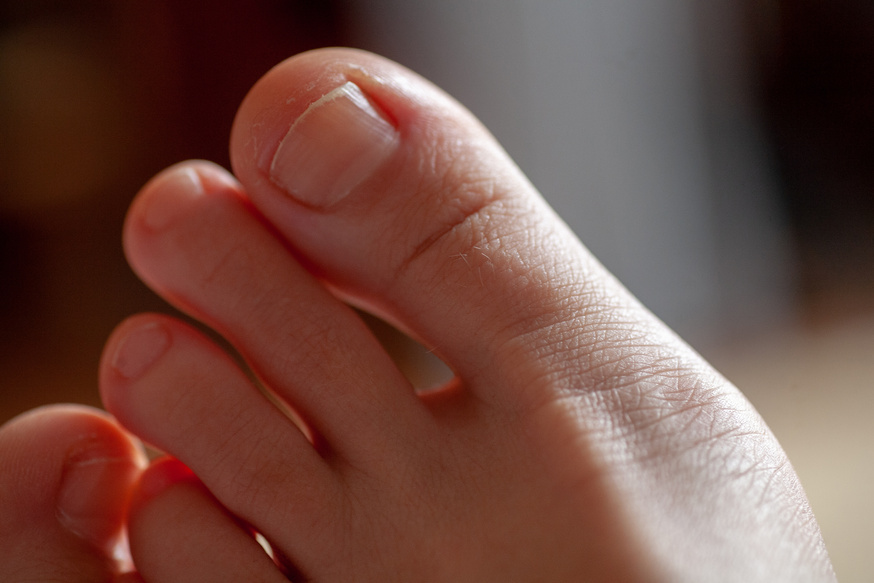 Men's toes, healthy toe nails